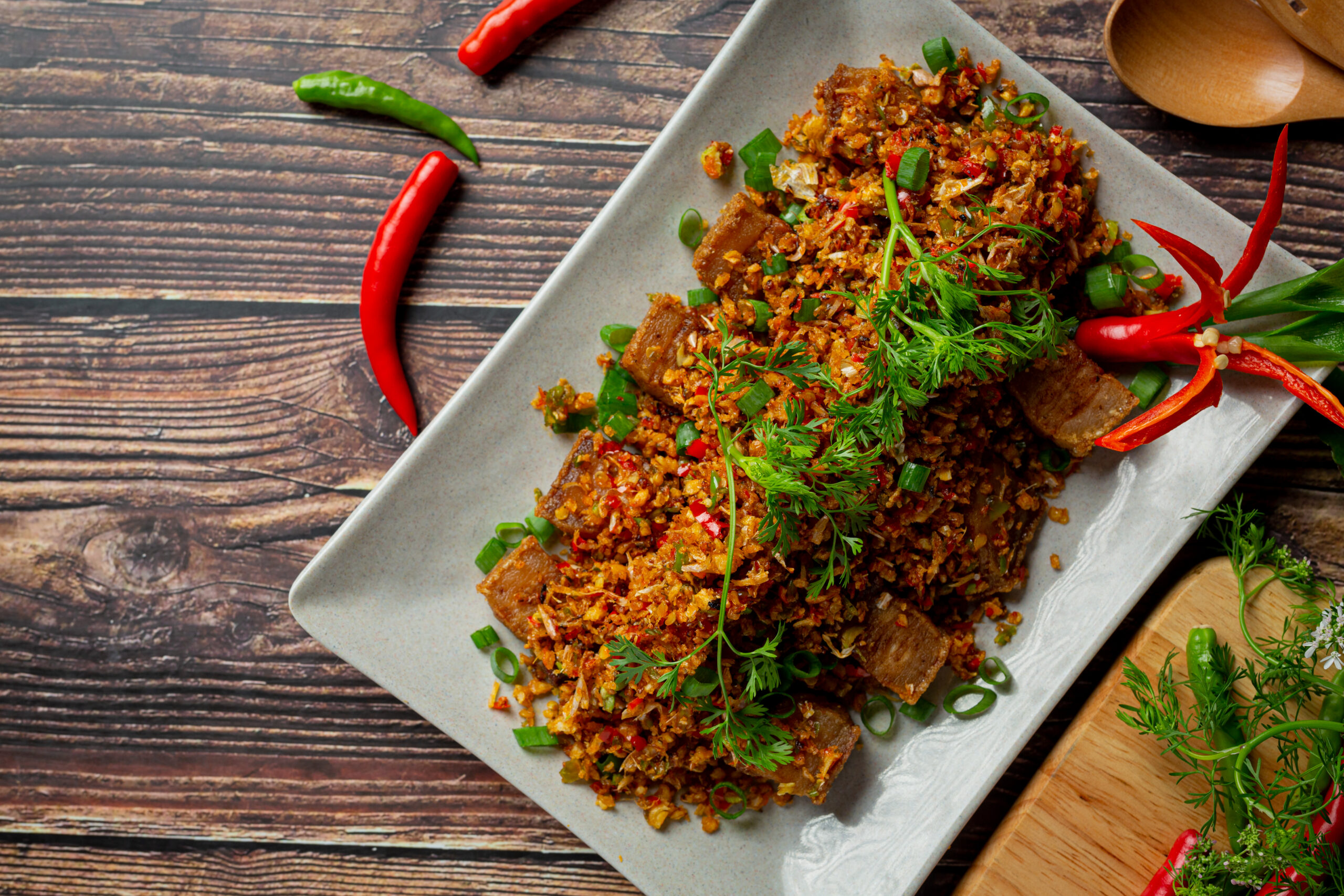 HOW TO MAKE CLASSIC NIGERIAN FRIED RICE: PERFECT FOR BEGINNERS AND ALL OCCASIONS